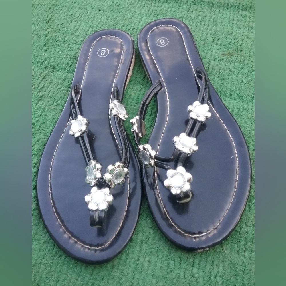 Sandals - Picture 2 of 3